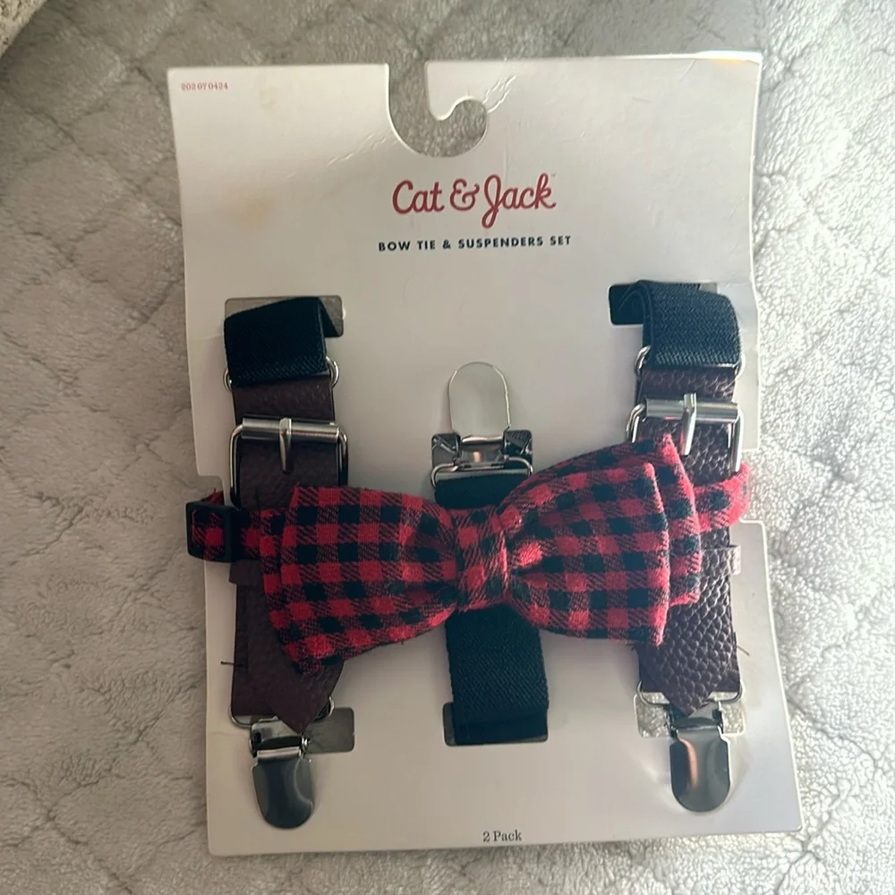 Bow tie and suspenders set